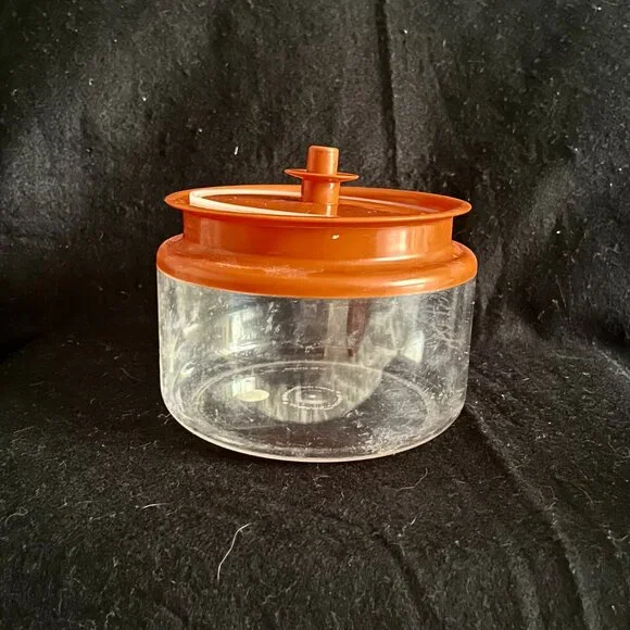 4 - Vintage Estate Tupperware Clear Push Button Lid Storage - Picture 7 of 12